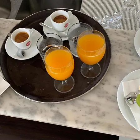 Hostel Garden Albania Golem (Tirana)